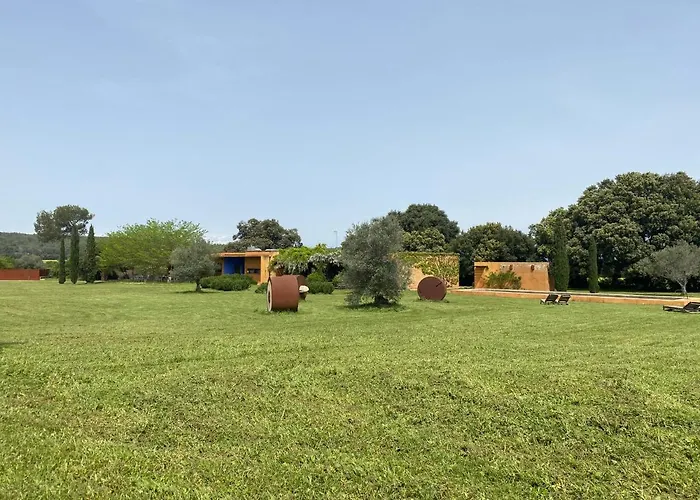 Fundacio L'olivar Bed & Breakfast
