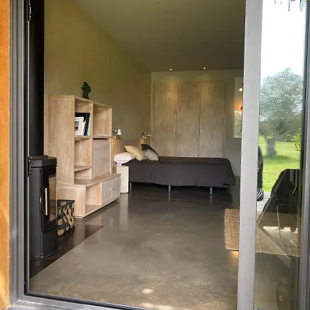 Fundacio L'olivar Bed & Breakfast *