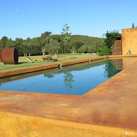 Fundacio L'olivar Bed & Breakfast *