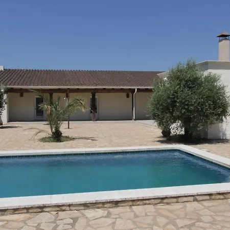 Panzió Fundacio L'olivar Ventalló